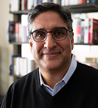 Karim Mahmud, Diradministrateurector